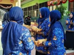 HUT RI
